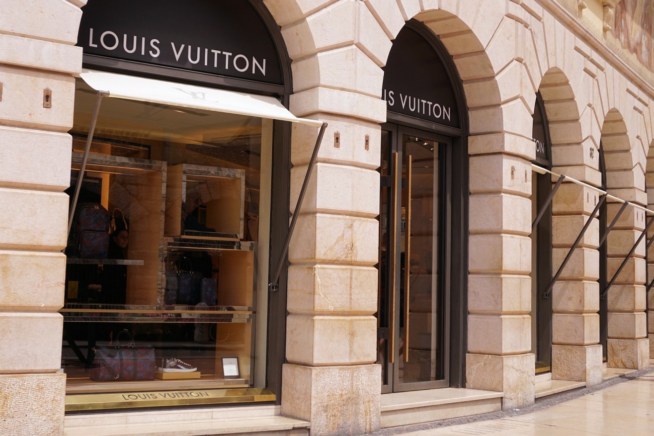 Luxury Brand Louis Vuitton Seeks Authenticity Check through Blockchain, Microsoft to Help