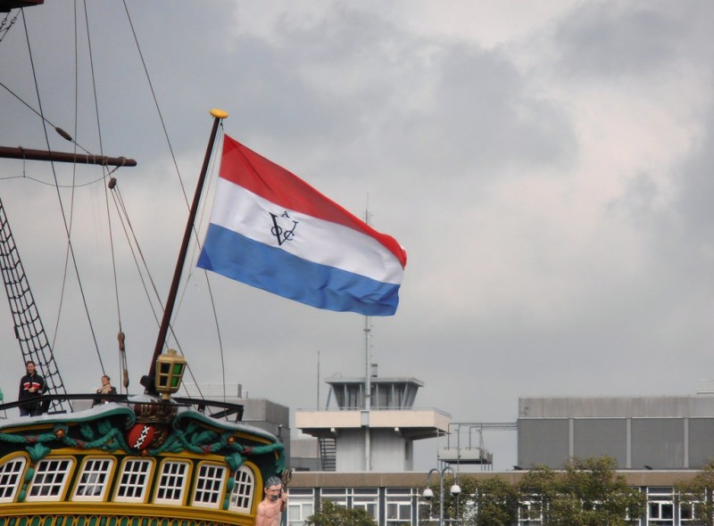 VOC flag on the company’s trade ship, a modern replica.